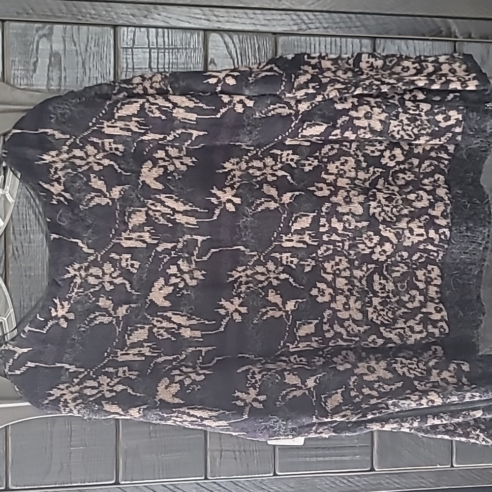 Sweater - Picture 2 of 3